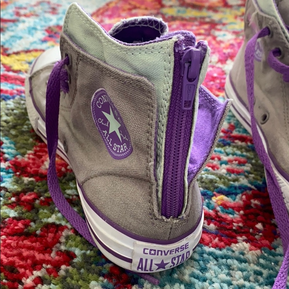 Converse - Picture 3 of 4